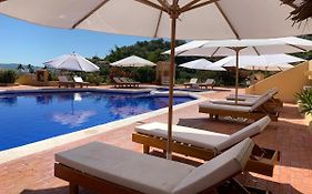 Hotel Plaza Tucanes